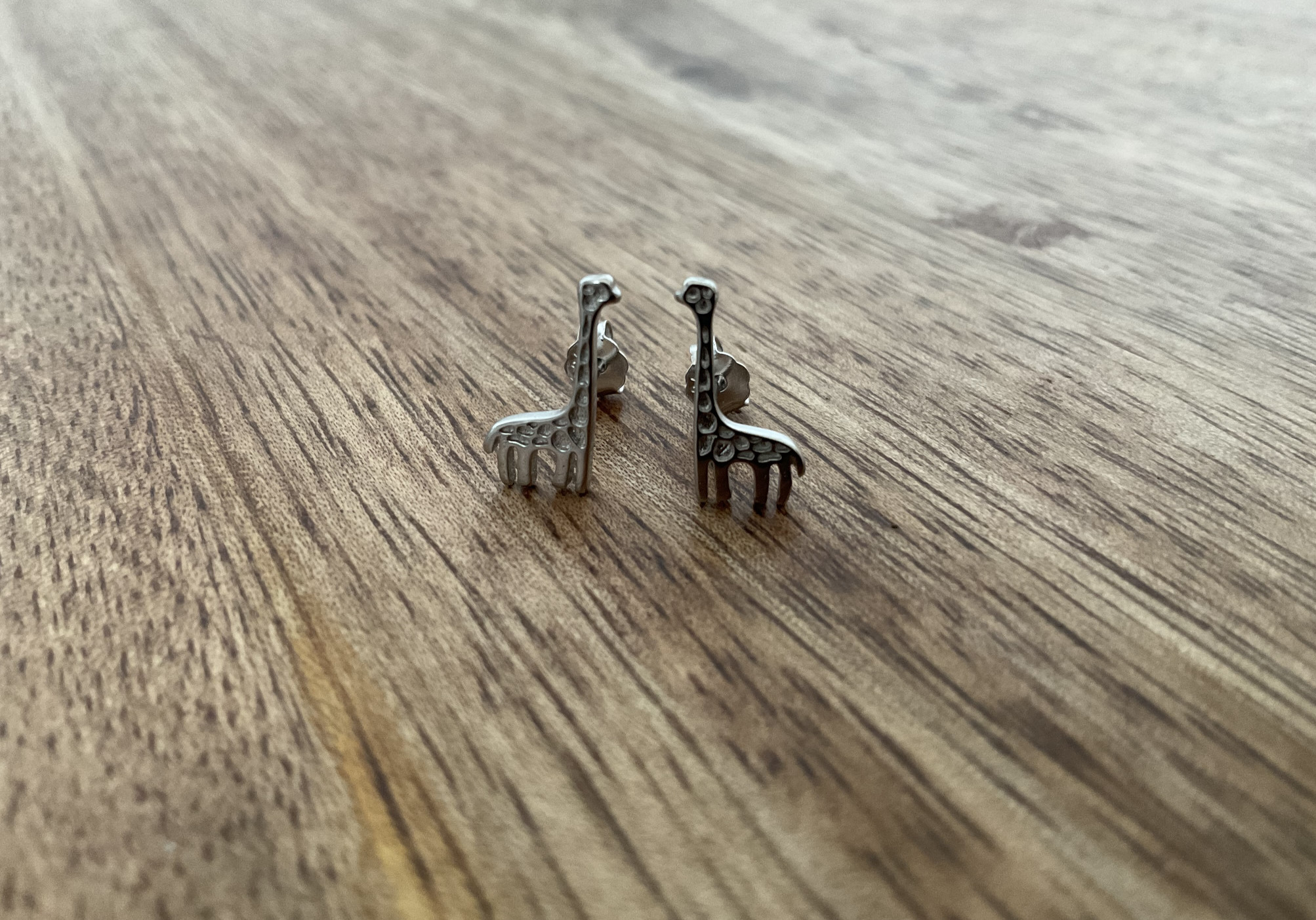 Giraffe Silver Stud Earring - Click Image to Close